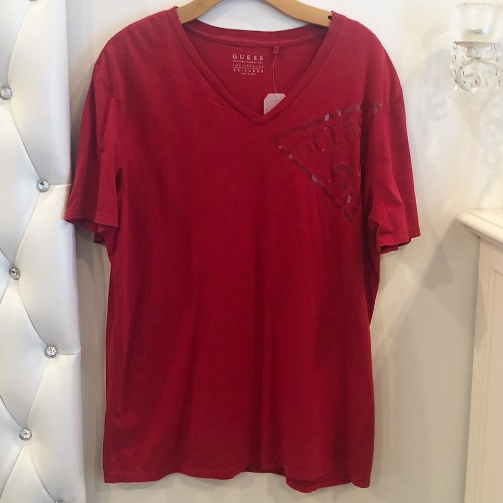 V-Neck guess T-shirt